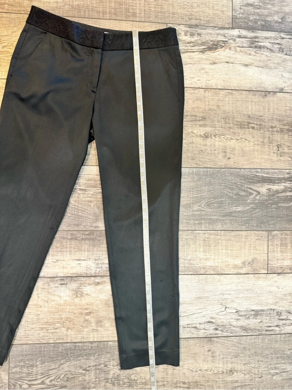 Tory Burch Satin Black Cropped Pants Size 6